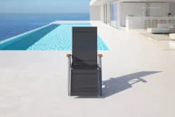 VILLANA Relaxsessel, Silber/schwarz, Alu/Textilene, 66 X 60 X 111 Cm, FSC Akazienholz Armlehnen 9 VILLANA Relaxsessel, Silber/schwarz, Alu/Textilene, 66 X 60 X 111 Cm, FSC Akazienholz Armlehnen -Deko Garten Verkauf 19811 2 CGI.jpg