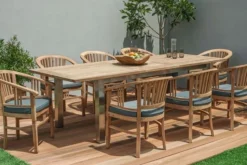 OUTFLEXX Esstischgarnitur, Edelstahl/recyceltes FSC-Teak, 200/260x100 Cm, 8 Armlehnensessel, Inkl. Polster