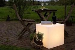 OUTFLEXX Exklusivmodell Shining Cube Dekoleuchte, Polyethylen, 43x 43x43 Cm, Inkl. Fassung Und LED-Leuchtmittel