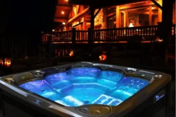 Outtech Steel Art Aries Whirlpool, Grau/schwarz, 214x214x93 Cm / 1000L, 5 Pers., LED Corner Light, LCD Balboa Anzeige, WIFI READY -Deko Garten Verkauf 3 21288.jpg