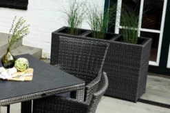 Ploß Rocking Pflanzgefäß, Grau/braun-meliert, Polyrattan, 113x40x70 Cm, Mit 3 Kunststoffeinsätzen -Deko Garten Verkauf 4 20158.jpg