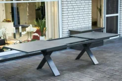 HARTMAN Sondermodell Xanadu / Aruba Set, Xerix/anthrazit, Alu/Glaskeramik, 10 Stapelsessel, 220/280x100cm -Deko Garten Verkauf 6 21128.jpg