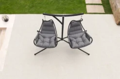 OUTFLEXX Doppelhängesessel, Anthrazit Matt/schwarz, Stahl/Textilene, 190x124x200cm, Inkl. Polster 14 OUTFLEXX Doppelhängesessel, Anthrazit Matt/schwarz, Stahl/Textilene, 190x124x200cm, Inkl. Polster -Deko Garten Verkauf 6 21534.jpg